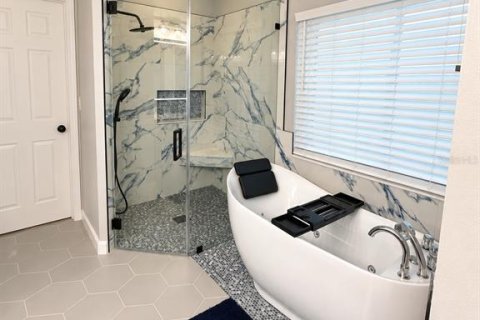 Villa ou maison à vendre à Apollo Beach, Floride: 4 chambres, 243.31 m2 № 2427354 - photo 22
