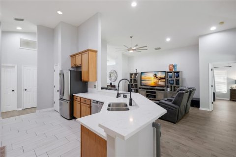 Villa ou maison à vendre à Apollo Beach, Floride: 4 chambres, 243.31 m2 № 2427354 - photo 12