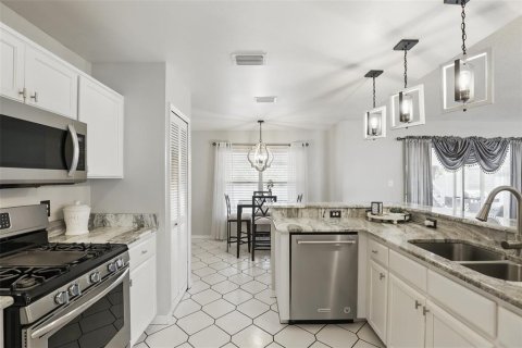 Casa en venta en Clermont, Florida, 3 dormitorios, 185.8 m2 № 1532070 - foto 11