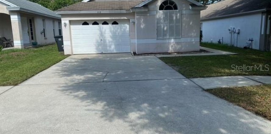 House in Valrico, Florida 4 bedrooms, 125.7 sq.m. № 1798214