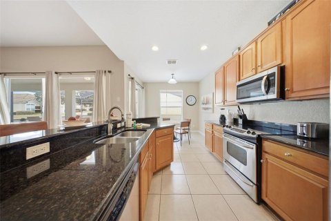 House in Kissimmee, Florida 5 bedrooms, 213.4 sq.m. № 2105501 - photo 20