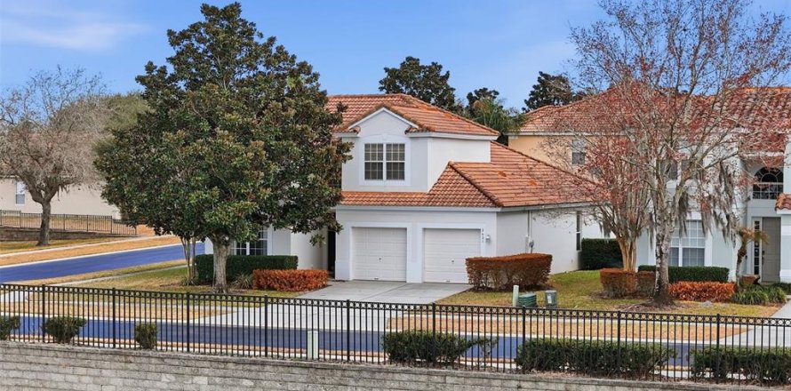 House in Kissimmee, Florida 5 bedrooms, 213.4 sq.m. № 2105501