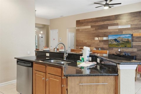House in Kissimmee, Florida 5 bedrooms, 213.4 sq.m. № 2105501 - photo 19