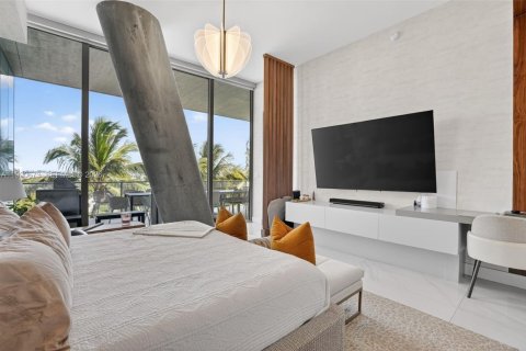 Condominio en venta en Miami, Florida, 5 dormitorios, 366.96 m2 № 2255511 - foto 8