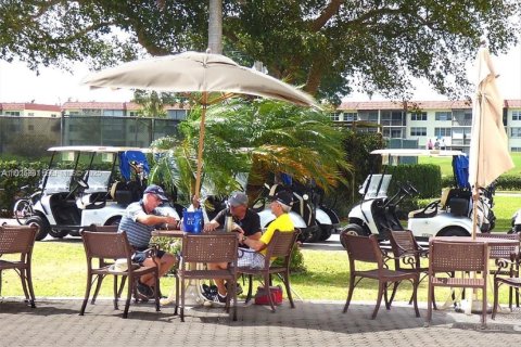 Condominio en venta en Pembroke Pines, Florida, 2 dormitorios, 108.7 m2 № 1983787 - foto 30