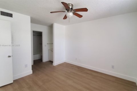 Condominio en alquiler en Pompano Beach, Florida, 1 dormitorio, 55.74 m2 № 1897101 - foto 9