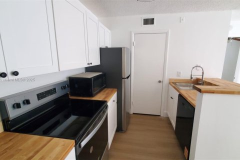 Condominio en alquiler en Pompano Beach, Florida, 1 dormitorio, 55.74 m2 № 1897101 - foto 8