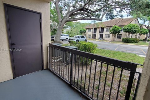 Condominio en alquiler en Pompano Beach, Florida, 1 dormitorio, 55.74 m2 № 1897101 - foto 19