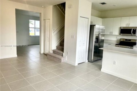 Adosado en alquiler en Homestead, Florida, 3 dormitorios, 162.49 m2 № 2019865 - foto 6