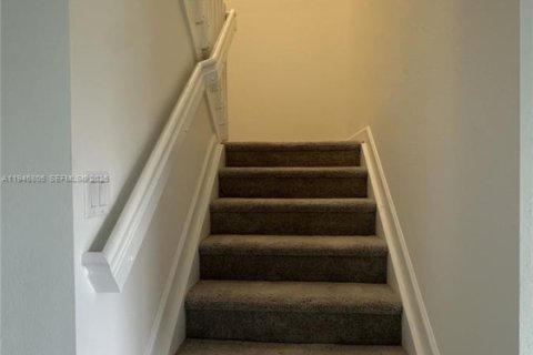 Adosado en alquiler en Homestead, Florida, 3 dormitorios, 162.49 m2 № 2019865 - foto 13