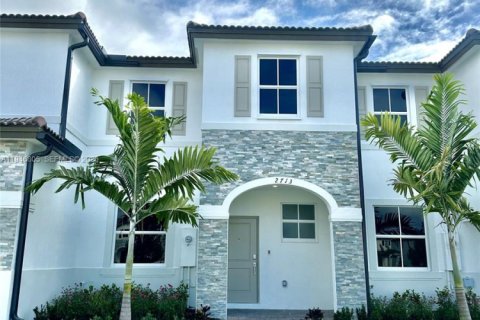 Adosado en Homestead, Florida 3 dormitorios, 162.49 m2 № 2019865