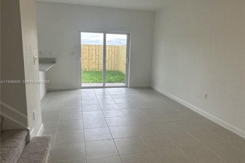 Adosado en alquiler en Homestead, Florida, 3 dormitorios, 162.49 m2 № 2019865 - foto 8