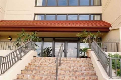 Condo in Port Charlotte, Florida, 2 bedrooms  № 1793437 - photo 6