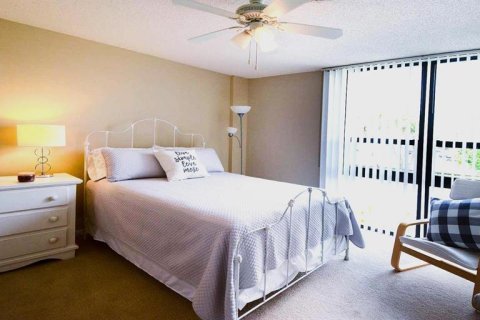 Condo in Port Charlotte, Florida, 2 bedrooms  № 1793437 - photo 15