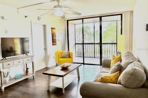 Condo in Port Charlotte, Florida, 2 bedrooms  № 1793437 - photo 11