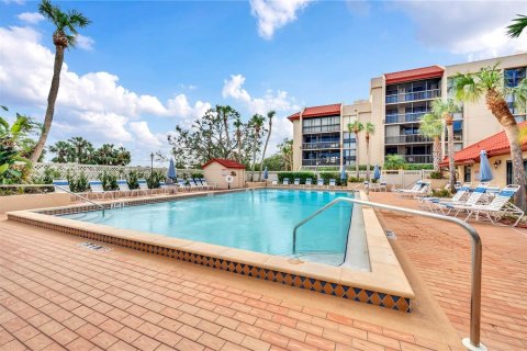 Condo in Port Charlotte, Florida, 2 bedrooms  № 1793437 - photo 24