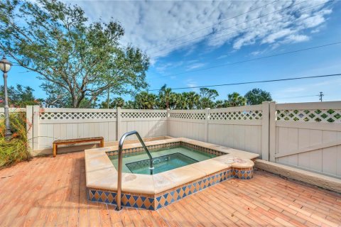 Condo in Port Charlotte, Florida, 2 bedrooms  № 1793437 - photo 28