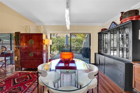 Touwnhouse à vendre à Hollywood, Floride: 3 chambres, 218.32 m2 № 2374762 - photo 4