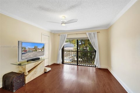 Touwnhouse à vendre à Hollywood, Floride: 3 chambres, 218.32 m2 № 2374762 - photo 27
