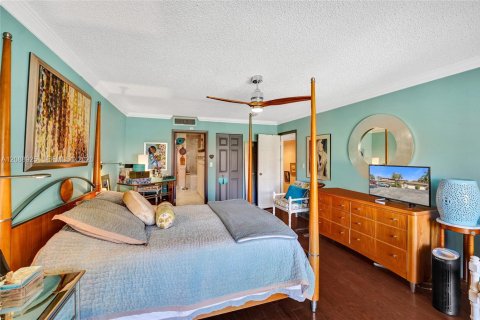 Touwnhouse à vendre à Hollywood, Floride: 3 chambres, 218.32 m2 № 2374762 - photo 28