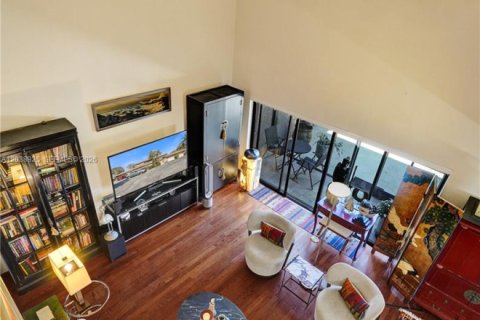 Touwnhouse à vendre à Hollywood, Floride: 3 chambres, 218.32 m2 № 2374762 - photo 16