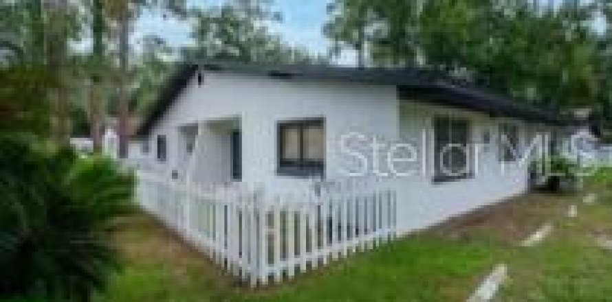 Apartment in Gainesville, Florida 3 bedrooms, 112.23 sq.m. № 2231454