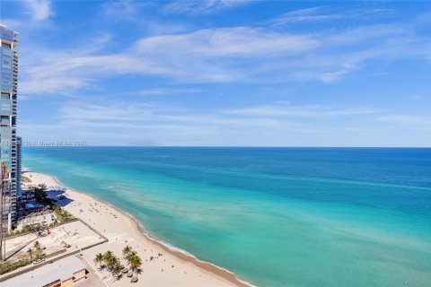 Copropriété à louer à Sunny Isles Beach, Floride: 2 chambres, 201.97 m2 № 1957674 - photo 3