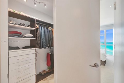 Copropriété à louer à Sunny Isles Beach, Floride: 2 chambres, 201.97 m2 № 1957674 - photo 26