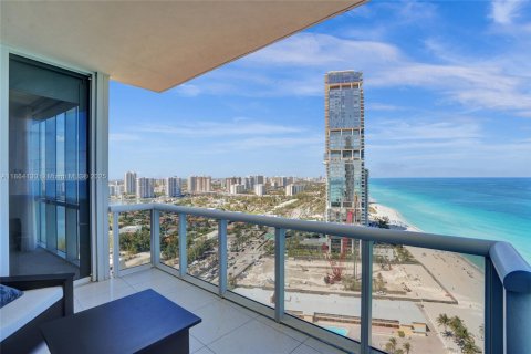 Copropriété à louer à Sunny Isles Beach, Floride: 2 chambres, 201.97 m2 № 1957674 - photo 7