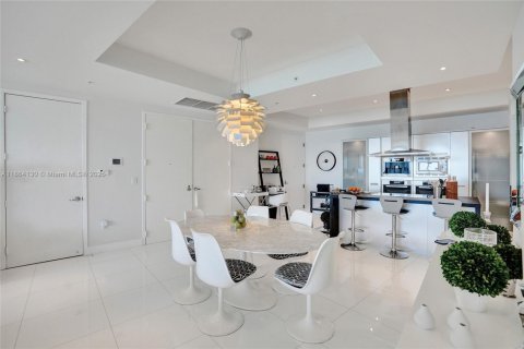 Copropriété à louer à Sunny Isles Beach, Floride: 2 chambres, 201.97 m2 № 1957674 - photo 19