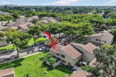 Condominio en Lauderhill, Florida, 2 dormitorios  № 2013966