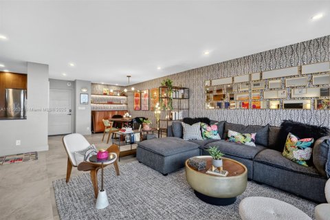 Купить кондоминиум в Санни-Айлс-Бич, Флорида 2 спальни, 141.3м2, № 1943345 - фото 9