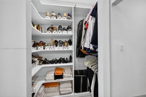 Купить кондоминиум в Санни-Айлс-Бич, Флорида 2 спальни, 141.3м2, № 1943345 - фото 28