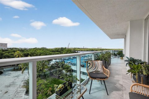 Купить кондоминиум в Санни-Айлс-Бич, Флорида 2 спальни, 141.3м2, № 1943345 - фото 30