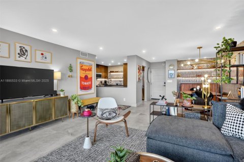 Купить кондоминиум в Санни-Айлс-Бич, Флорида 2 спальни, 141.3м2, № 1943345 - фото 10