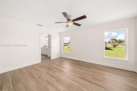 House in Sebring, Florida 4 bedrooms, 164.72 sq.m. № 2068691 - photo 14