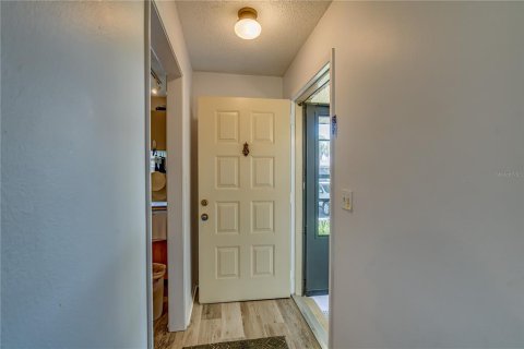 Copropriété à vendre à Largo, Floride: 2 chambres, 87.79 m2 № 2258873 - photo 4