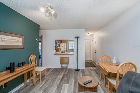 Copropriété à vendre à Largo, Floride: 2 chambres, 87.79 m2 № 2258873 - photo 8