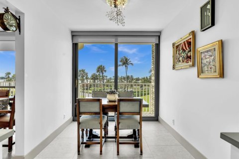 Condo in Palm Beach, Florida, 2 bedrooms  № 2261864 - photo 10