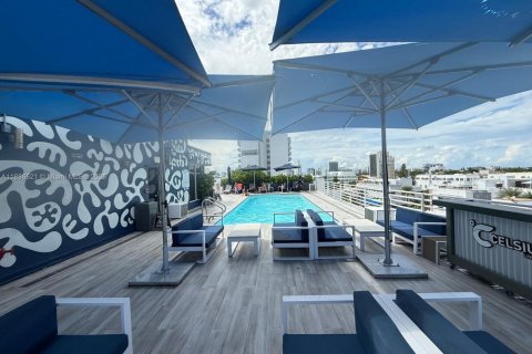 Hôtel, hôtellerie à vendre à Miami Beach, Floride: 1 chambre, 28.15 m2 № 2282847 - photo 10