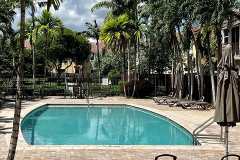 Townhouse in Miami, Florida 3 bedrooms, 161.65 sq.m. № 1968003 - photo 26