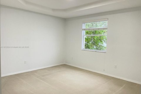 Townhouse in Miami, Florida 3 bedrooms, 161.65 sq.m. № 1968003 - photo 21