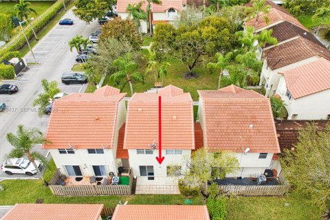 Condo in Pembroke Pines, Florida, 1 bedroom  № 2044391 - photo 2