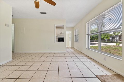 Casa en venta en Seffner, Florida, 3 dormitorios, 91.51 m2 № 2216114 - foto 6