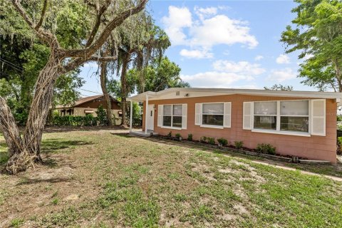 House in Seffner, Florida 3 bedrooms, 91.51 sq.m. № 2216114