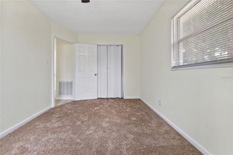 Casa en venta en Seffner, Florida, 3 dormitorios, 91.51 m2 № 2216114 - foto 12