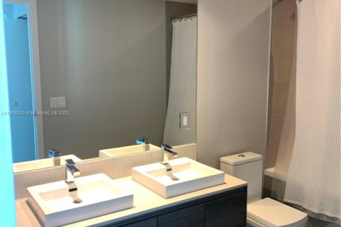 Apartment in Miami, Florida 1 bedroom, 69.49 sq.m. № 1957203 - photo 7