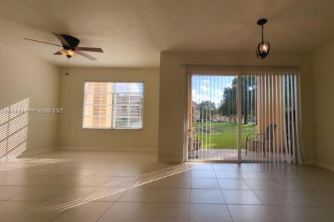 Condo in West Palm Beach, Florida, 1 bedroom  № 1994702 - photo 29