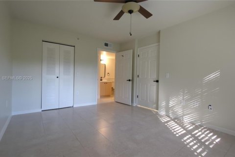 Condo in West Palm Beach, Florida, 1 bedroom  № 1994702 - photo 18