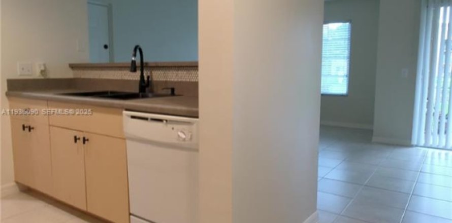 Condo in West Palm Beach, Florida, 1 bedroom  № 1994702